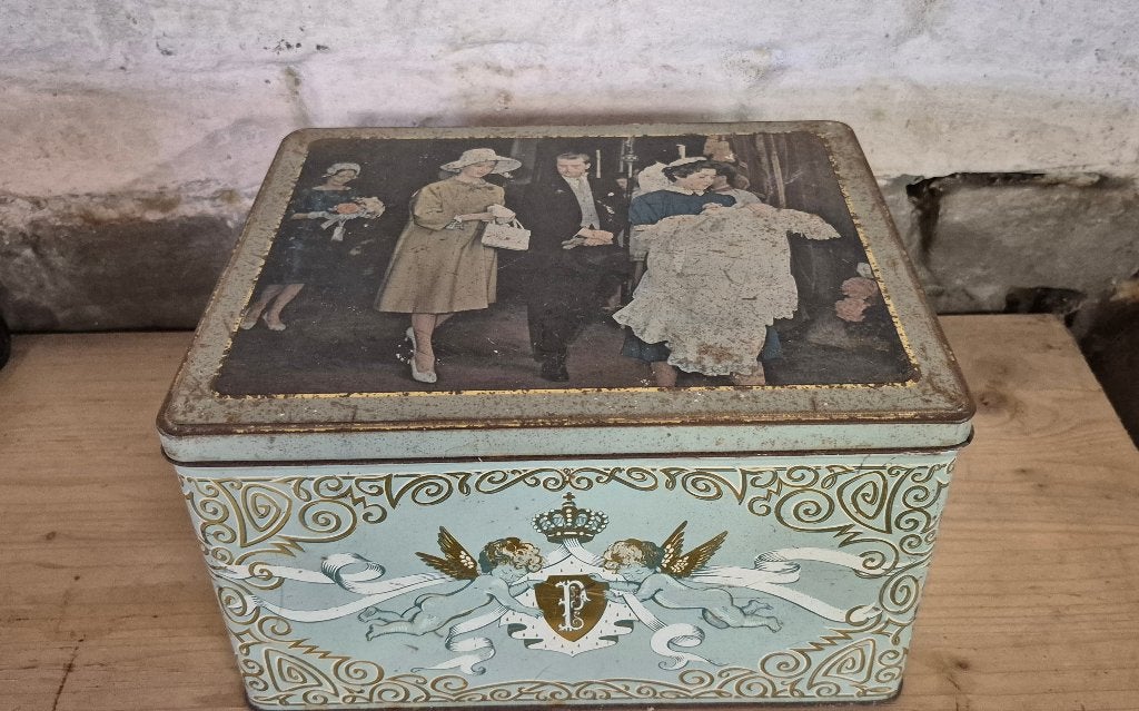 Vintage blikken koekjesdoos Victoria, Verzamelen, Ophalen of Verzenden, Gebruikt, Overige, Overige merken