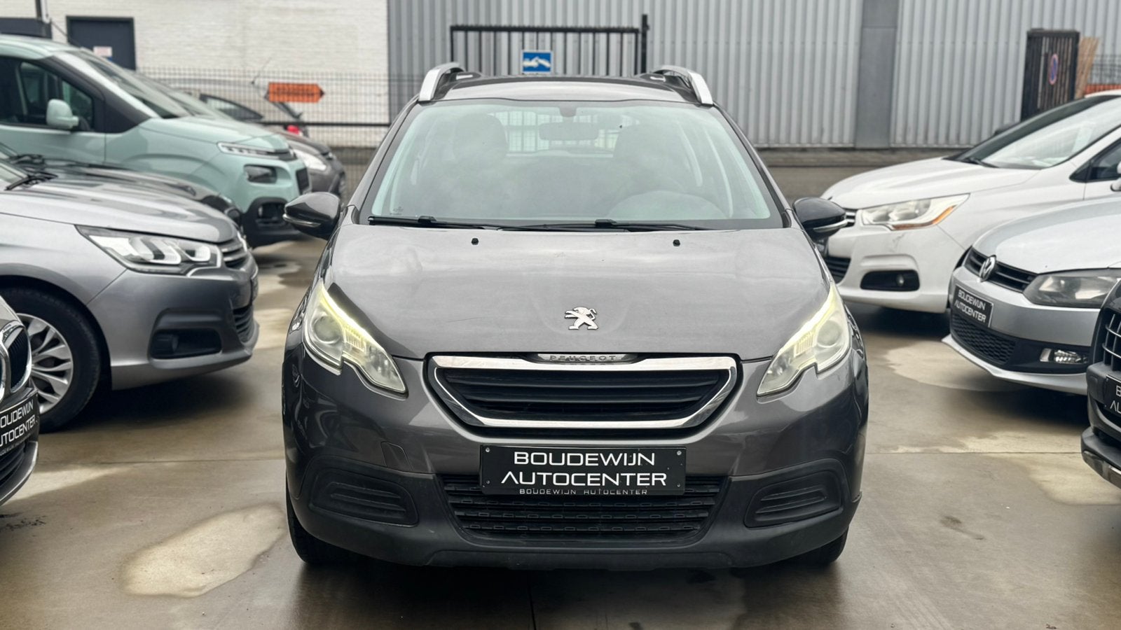 Peugeot 2008 1.2Benzine Euro6B 2016 177.xxxkm/Airco,Cruise,., Autos, Peugeot, Argent ou Gris, Entreprise, Garantie prolongée, Noir
