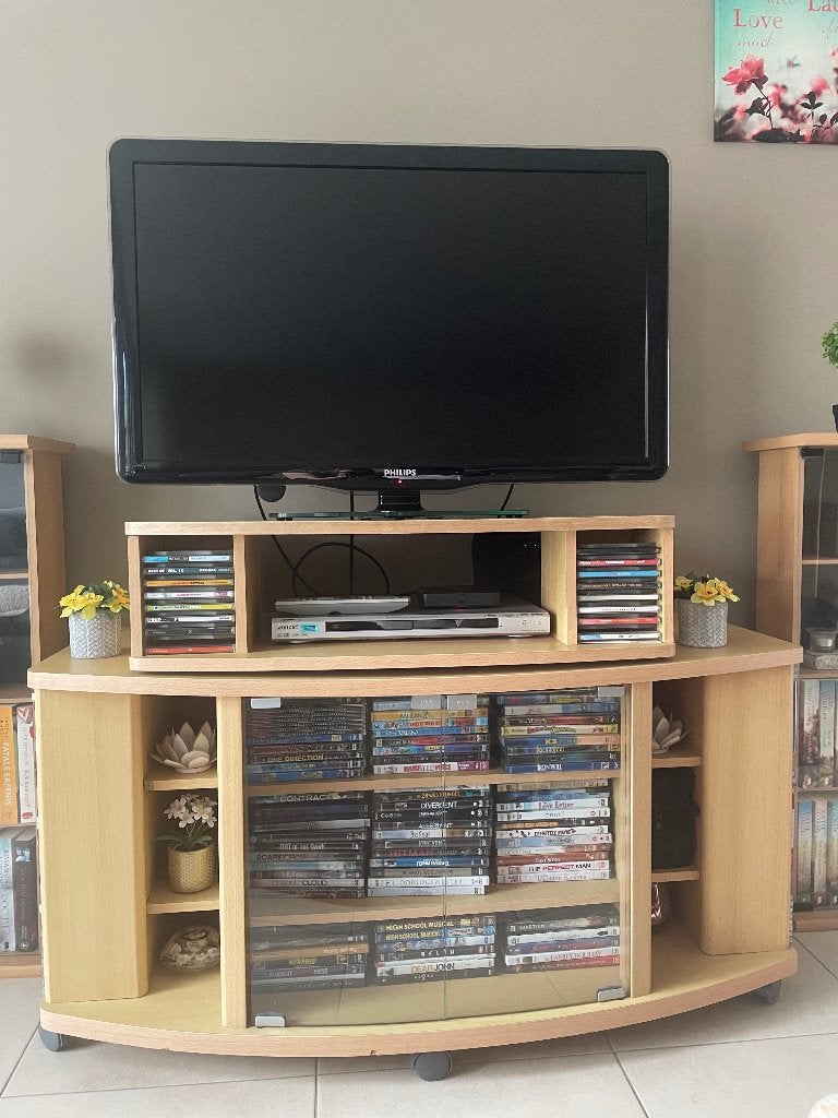 Tv-kast met veel opbergruimte, Huis en Inrichting, Ophalen, Gebruikt, 100 tot 150 cm, Minder dan 100 cm