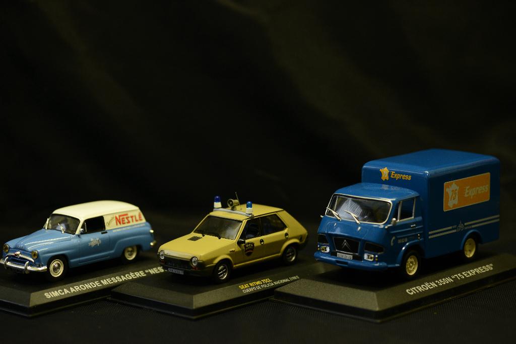 3 modellen 1/43 (Atlas/Altaaya) apart of samen, Hobby & Loisirs créatifs, Enlèvement ou Envoi, Comme neuf, Voiture, Autres marques