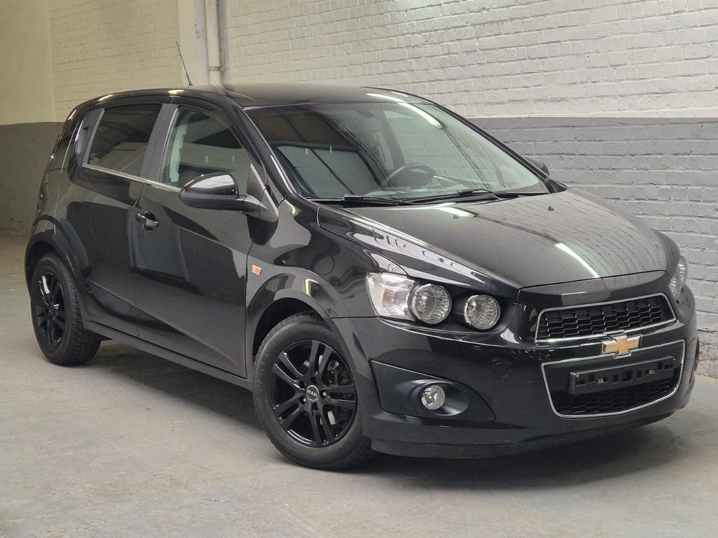 Chevrolet Aveo 1.6i LTZ - ess. Euro 5 - 84.000km - Bel état, Autos, Chevrolet, Achat, Aveo, Entreprise, Noir