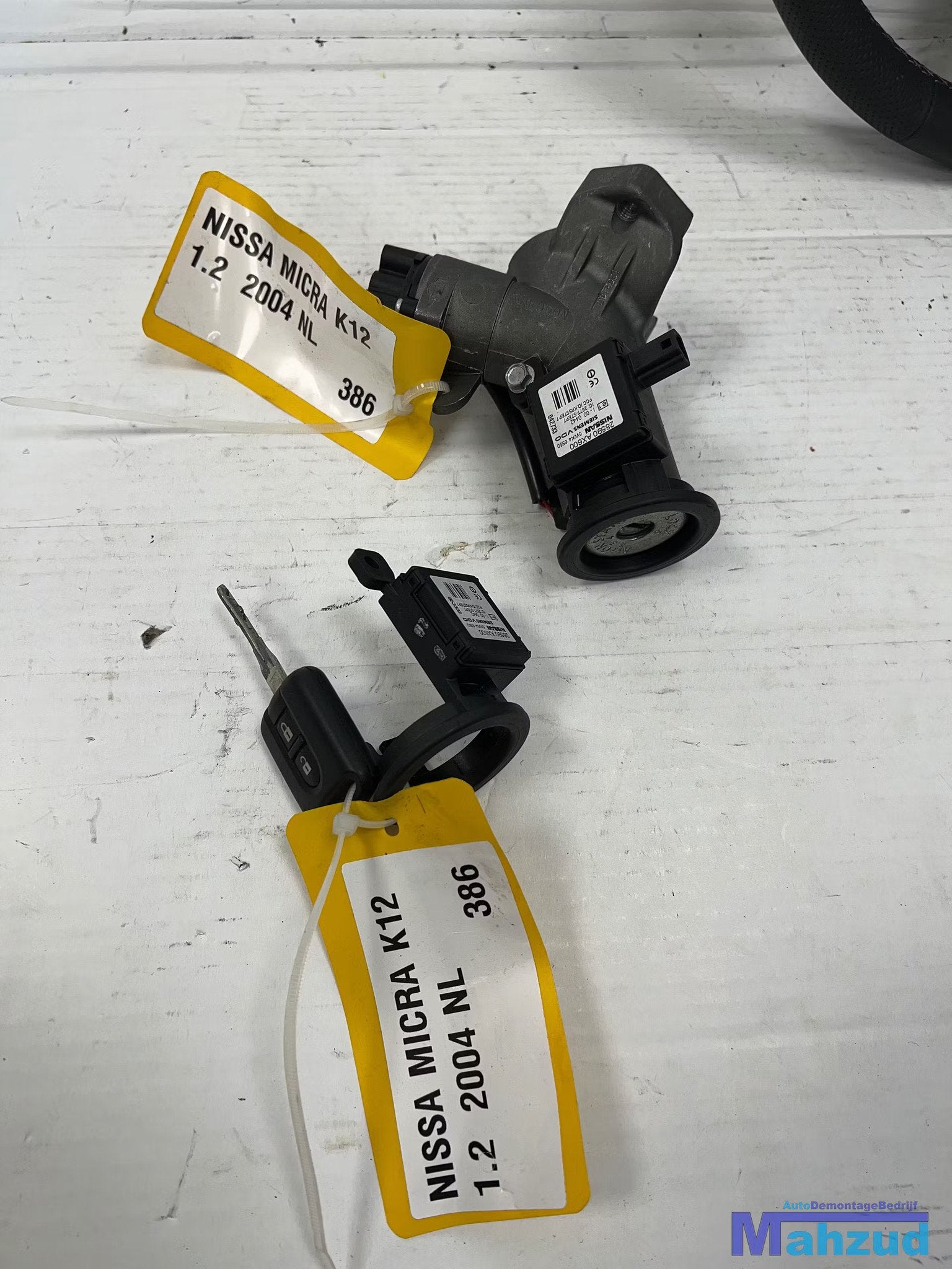NISSAN MICRA 3 K12 Contactslot met sleutel, Takashima 1-chome 1-1
220-8686  Yokohama, NISSAN_SR@mail.nissan.co.jp, Nissan, Gebruikt