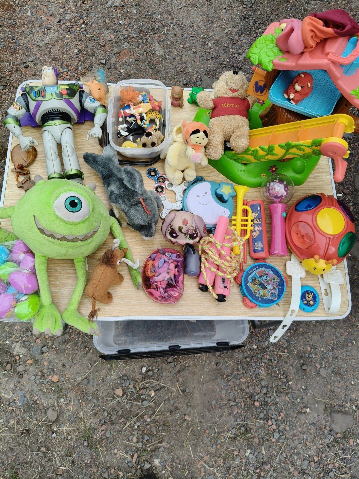 lot de jouets, Enlèvement