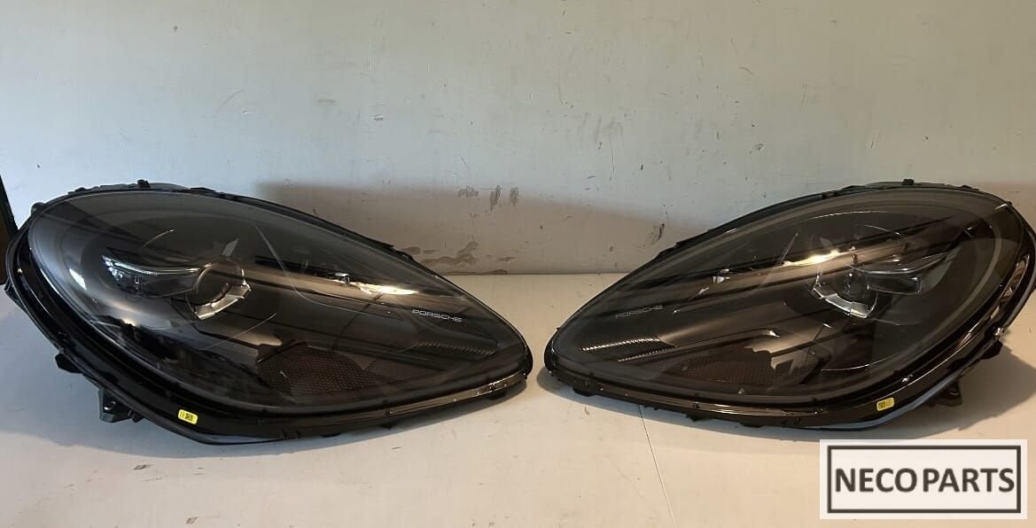PORSCHE MACAN FACELIFT MATRIX LED KOPLAMPEN ALLES LEVERBAAR, Gebruikt, -, -, Porsche