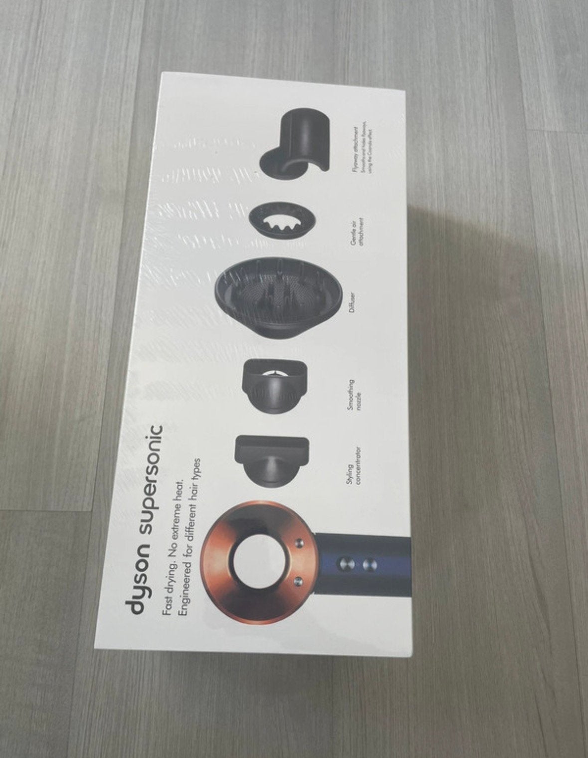 Sèche-cheveux Dyson Supersonic - Nouveau dans sa boîte, Enlèvement, Comme neuf, Sèche-cheveux