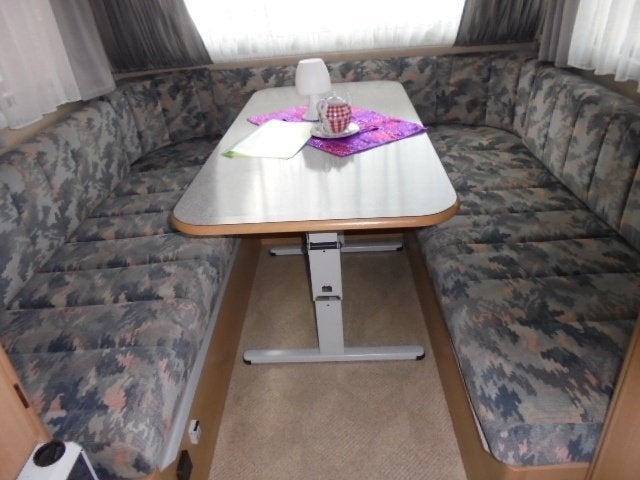 Adria met rondzit,vast wc,keuken,frigo,verwarming+voortent-, Rondzit, Bedrijf, Adria, 500 - 750 kg