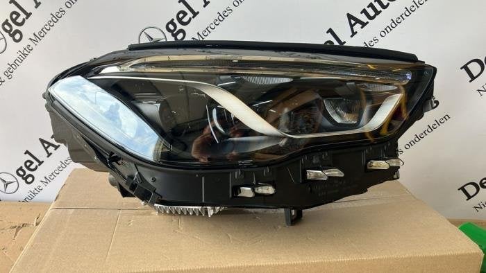 Koplamp rechts van een Mercedes GLA, Gebruikt, -, Ophalen of Verzenden, -
