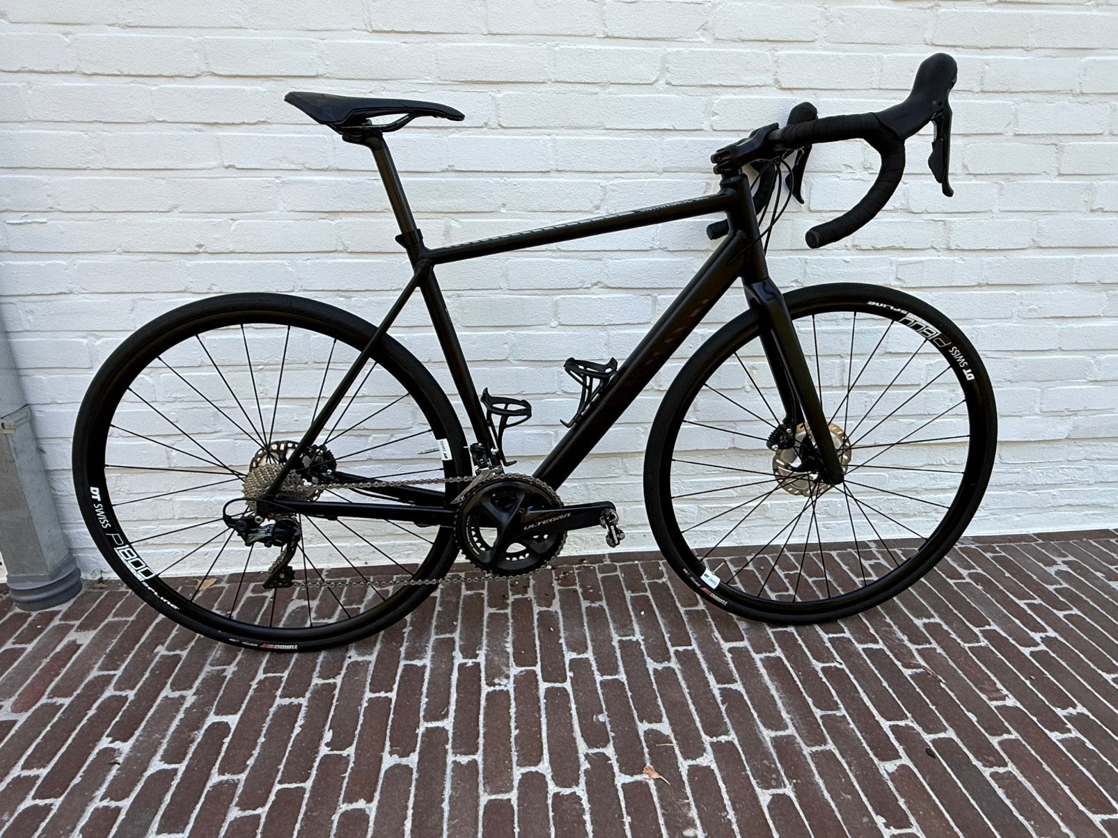 Canyon Endurace–Alu MEDIUM met Ultegra‑afwerking en extra’s, Fietsen en Brommers, Ophalen, Zo goed als nieuw, Aluminium
