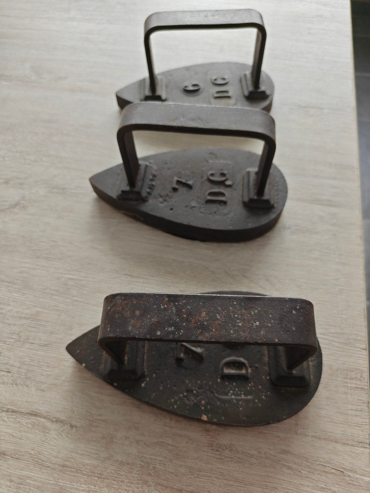 3 antieke strijkijzers, Antiek en Kunst, Ophalen of Verzenden