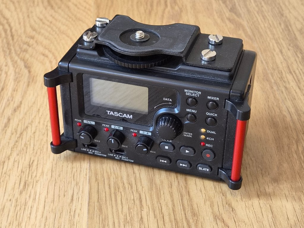 Tascam enregisteur et convertisseur audio, Enlèvement