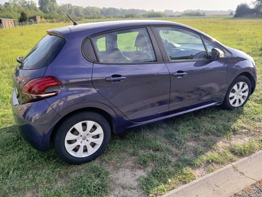 Peugeot 208 Like 5 zitplaatsen, Auto's, Euro 6, Bedrijf, Handgeschakeld, Overige carrosserie