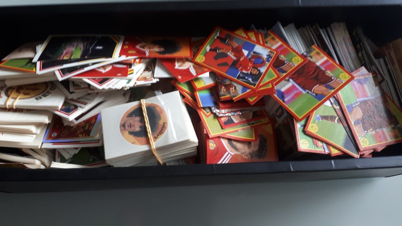 6 Carrefour Panini-boxen, Ophalen