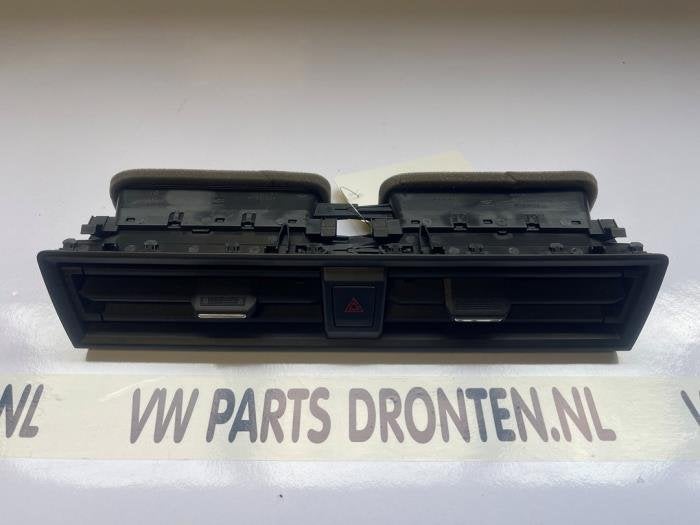 Grille aération tableau de bord d'un Seat Arona, -, 3 mois de garantie, Utilisé, -