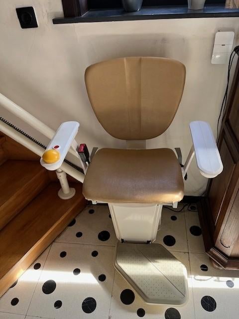 traplift, Divers, Enlèvement, Utilisé, Escalier tournant