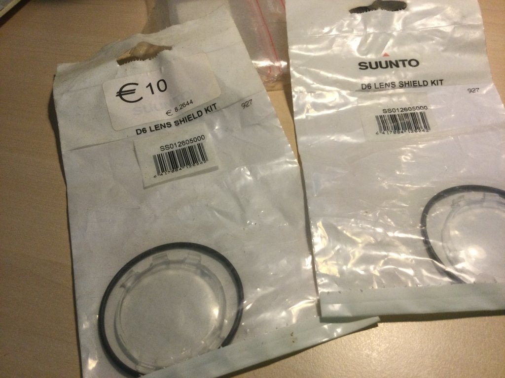 Suunto D6 Lens Shield Kit - Nieuw aan 10€, Sports nautiques & Bateaux, Enlèvement ou Envoi, Neuf, Ordinateur de plongée
