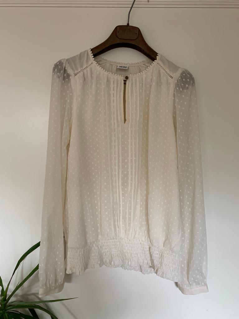 Mooi wit bloesje, Kleding | Dames, Blouses en Tunieken, Ophalen, Gedragen, Maat 38/40 (M), Wit