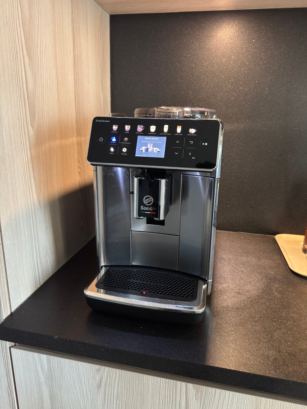 Saeco GranAroma Volautomatische Koffiemachine (Type SM6585), Ophalen, 10 kopjes of meer, Koffiemachine, Zo goed als nieuw