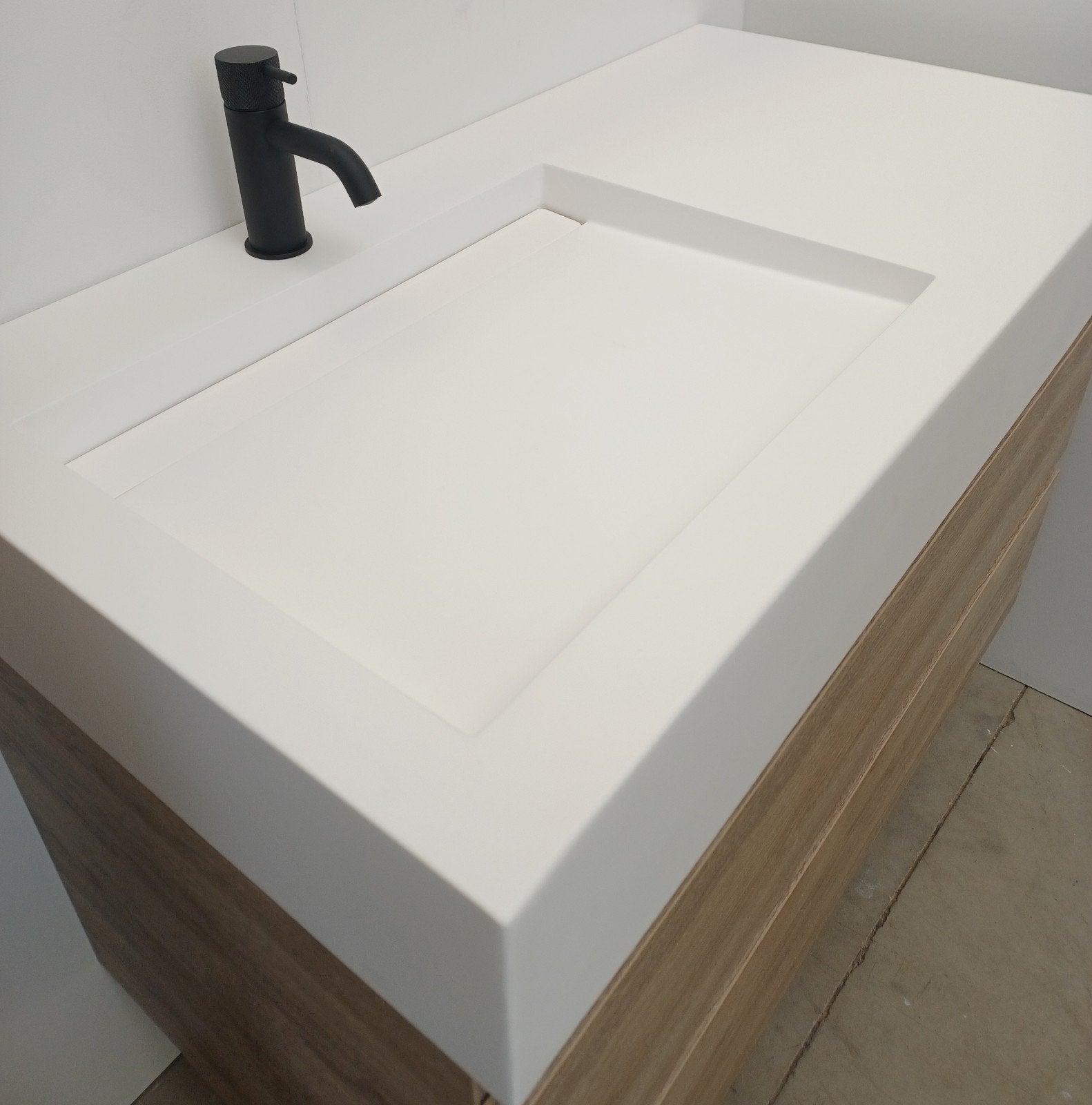 Nieuwe lavabo solid surface, Huis en Inrichting, Badkamer | Badkamermeubels, Ophalen, Nieuw, 50 tot 100 cm, Wasbak of Wastafel