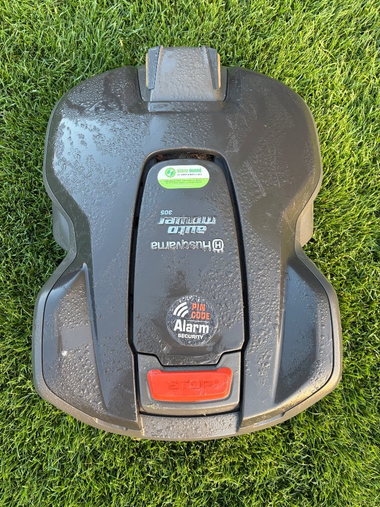 Husqvarna robot maaier, Tuin en Terras, Robotmaaiers, Ophalen, Gebruikt, Bestuurbaar via app, 20 tot 25 cm