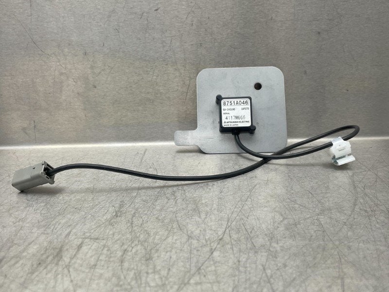 ANTENNE GPS Mitsubishi Outlander (GF / GG) (|8751A046|), Utilisé, Mitsubishi