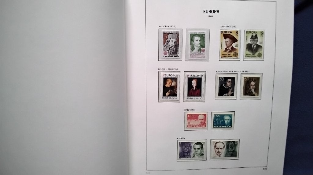 Doos lege albums ( lees beschrijving)., Envoi
