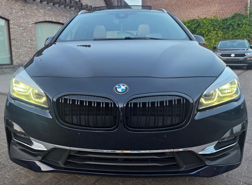 BMW 218i Active Tourer Luxury Line
Slechts 39.000 km!, Auto's, Bedrijf, 5 zetels, 5 deurs, Voorwielaandrijving