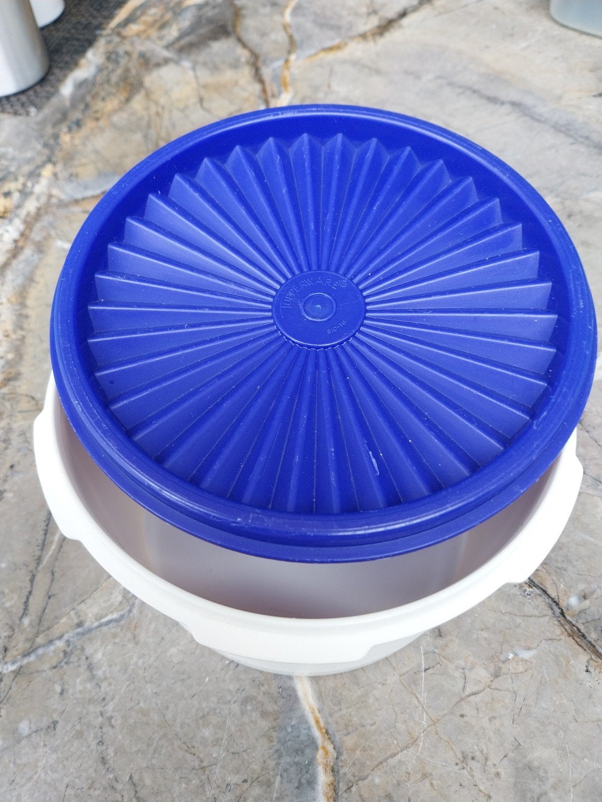 tupperware met drukdeksel, Maison & Meubles, Enlèvement