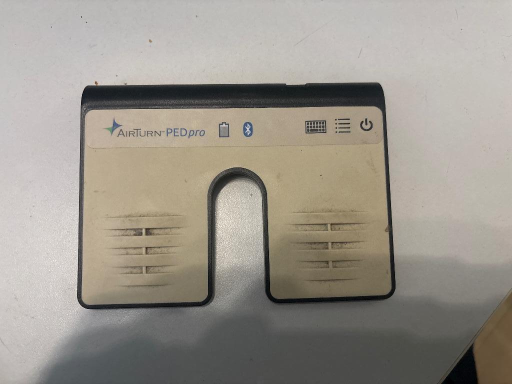 Airturn pedpro voetbedieningspedaal, Musique & Instruments, Partitions, Enlèvement ou Envoi, Comme neuf, Autres genres, Autres instruments