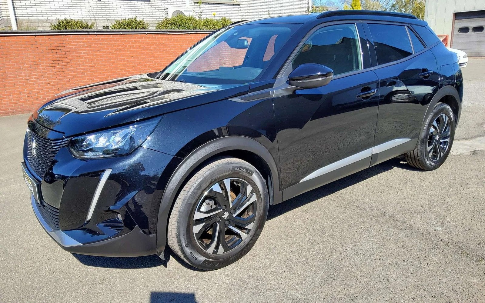 Peugeot 2008 2008 1.2 PureTech Allure Pack AUTOMAAT, Automaat, Gebruikt, 1199 cc, Lichtsensor