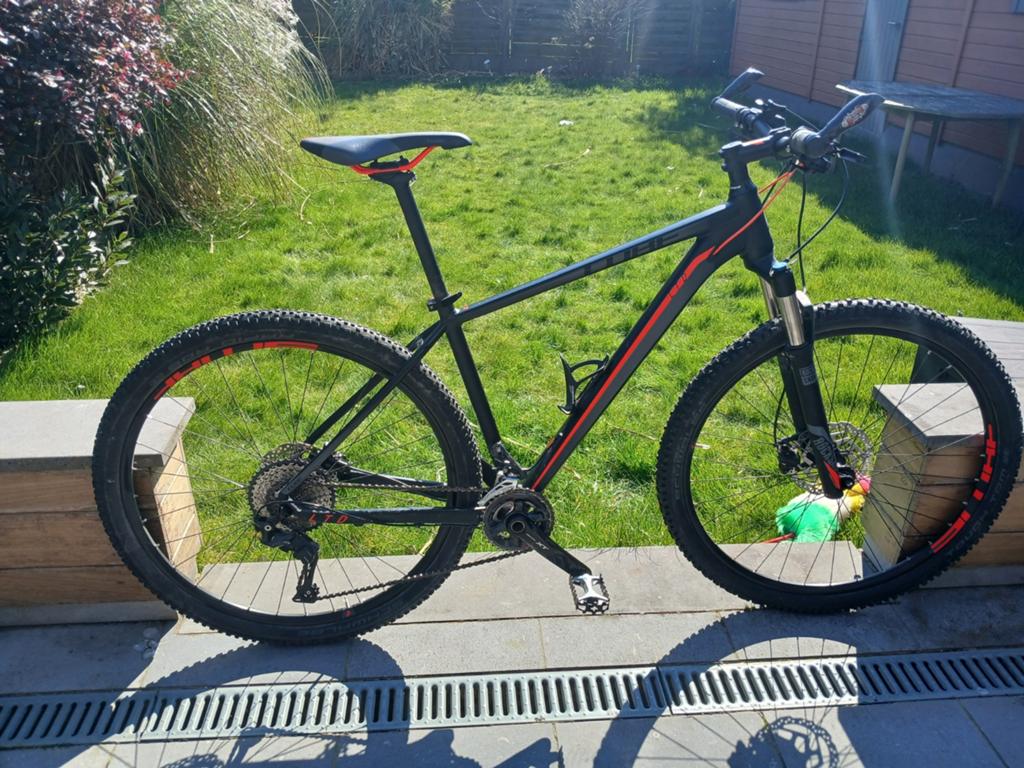 Vtt cube noir taille L Très peu roulé, Ophalen