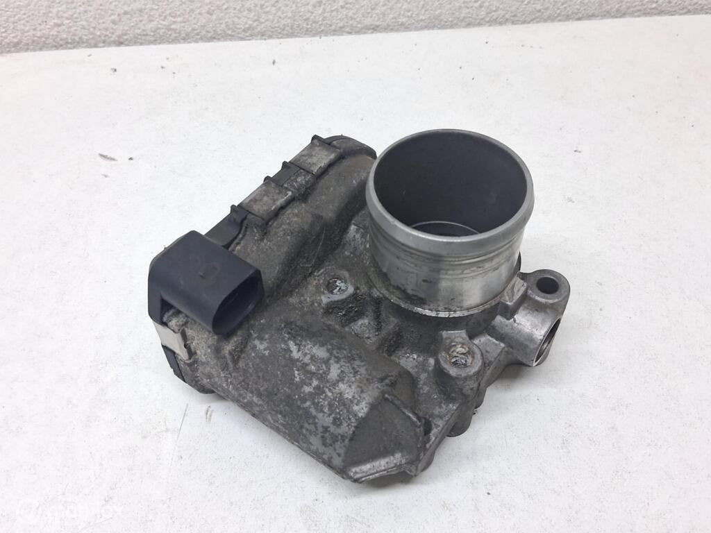 Gasklephuis Opel Vivaro combi A ('01-'14) 8200330810E, Gebruikt, Opel, Ophalen of Verzenden, Opel