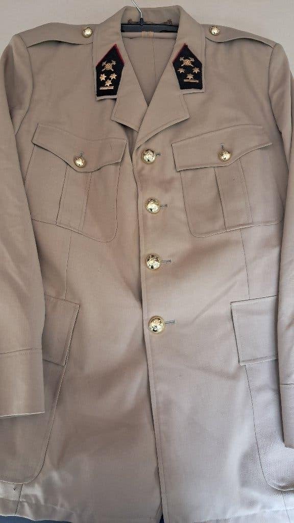 BELGIQUE - ABL - TENUES DIVERSES, Collections, Enlèvement ou Envoi, Armée de terre, Vêtements ou Chaussures