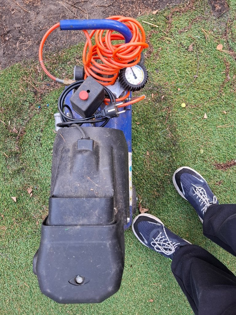 Compressor, Ophalen, Gebruikt, 6 tot 10 bar, 200 tot 400 liter/min