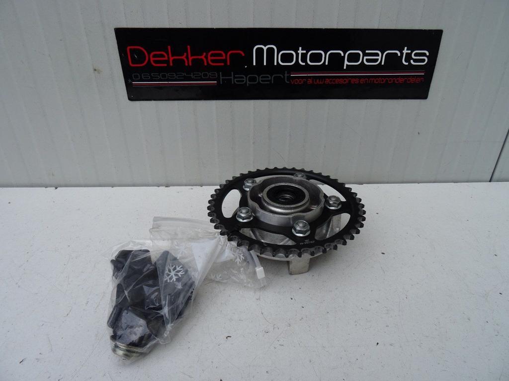 Achter Tandwieldrager + Rubbers Honda CBR600F 1999-2000 PC35, Motoren, Gebruikt, -, -, Ophalen of Verzenden