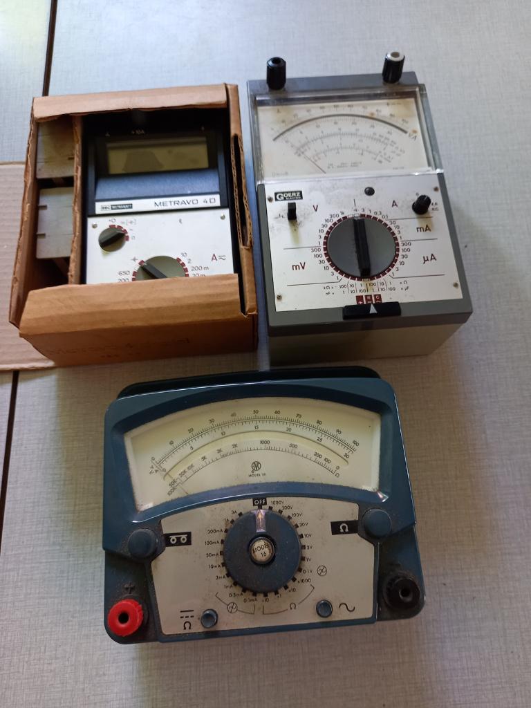 Vintage analoge volt- en multimeters, Bricolage & Construction, Instruments de mesure, Utilisé, Multimètre, Enlèvement
