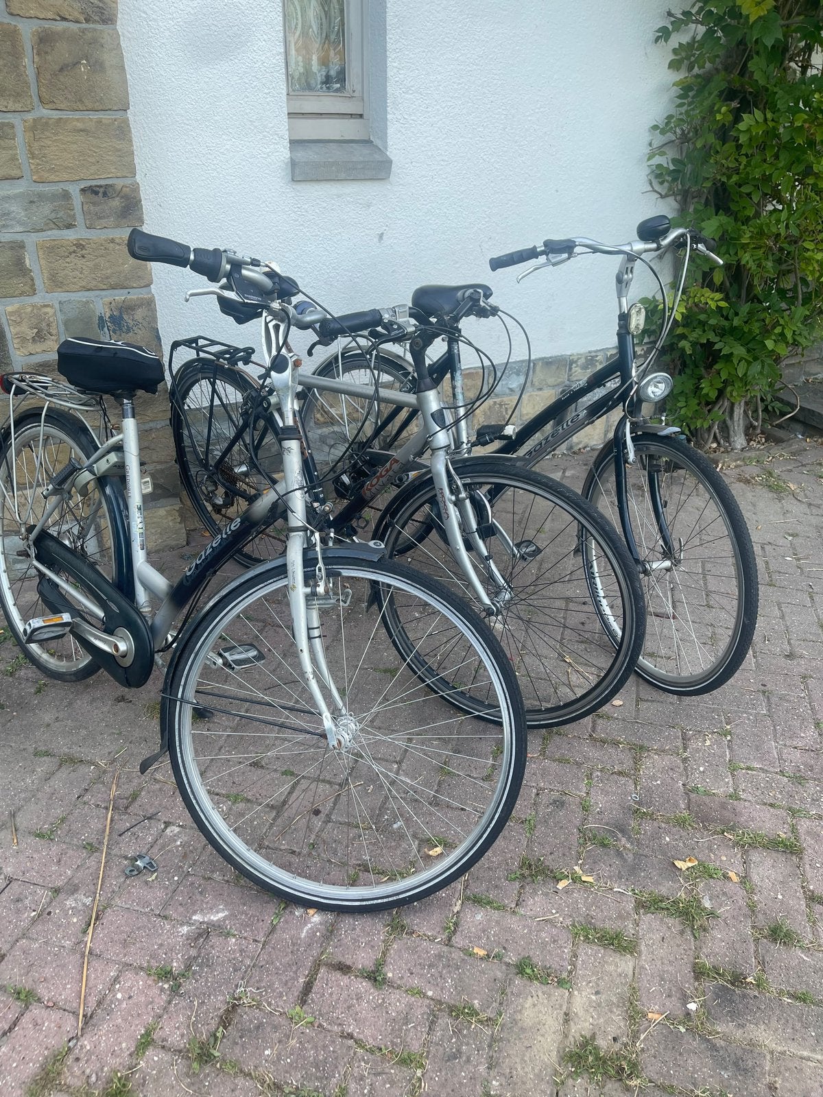 2 dames fiets en 1 heren fiets samen mag weg voor 95€, Fietsen en Brommers, Ophalen, Gebruikt