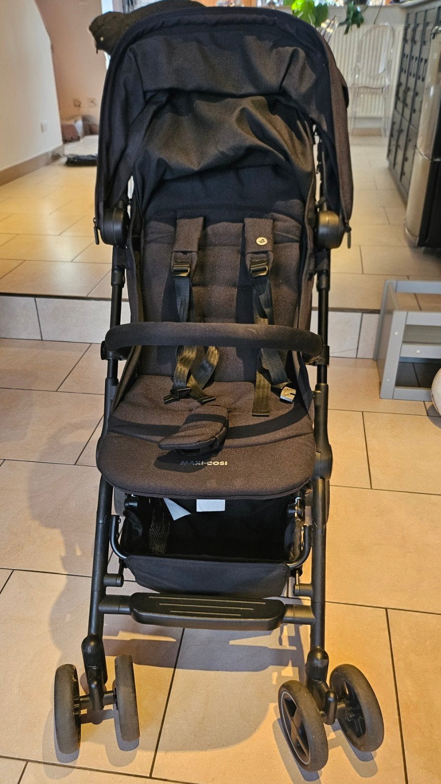 Poussette Maxi-Cosi Lara 2 + Chancelière (Super bon état), Enlèvement, Comme neuf, Maxi-Cosi, Dossier réglable
