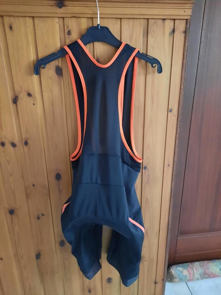 Nieuwe korte fietsbroek maat XL Sportful, Ophalen