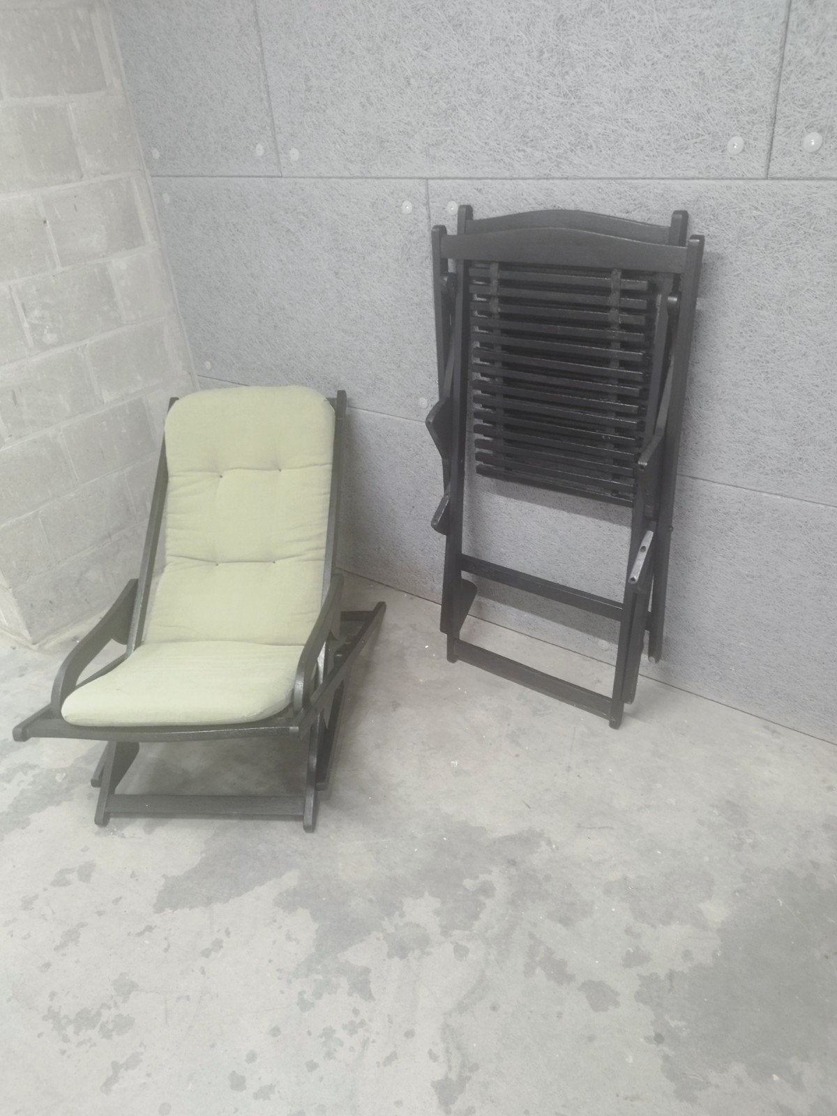 2 massief houten tuin/ligstoelen, Tuin en Terras, Ophalen, Zo goed als nieuw, Hout, Inklapbaar
