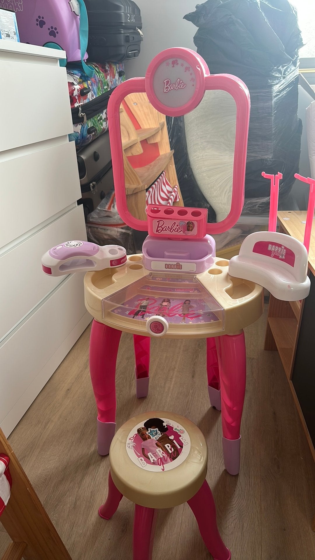 Barbie Make up tafel, Ophalen, Zo goed als nieuw