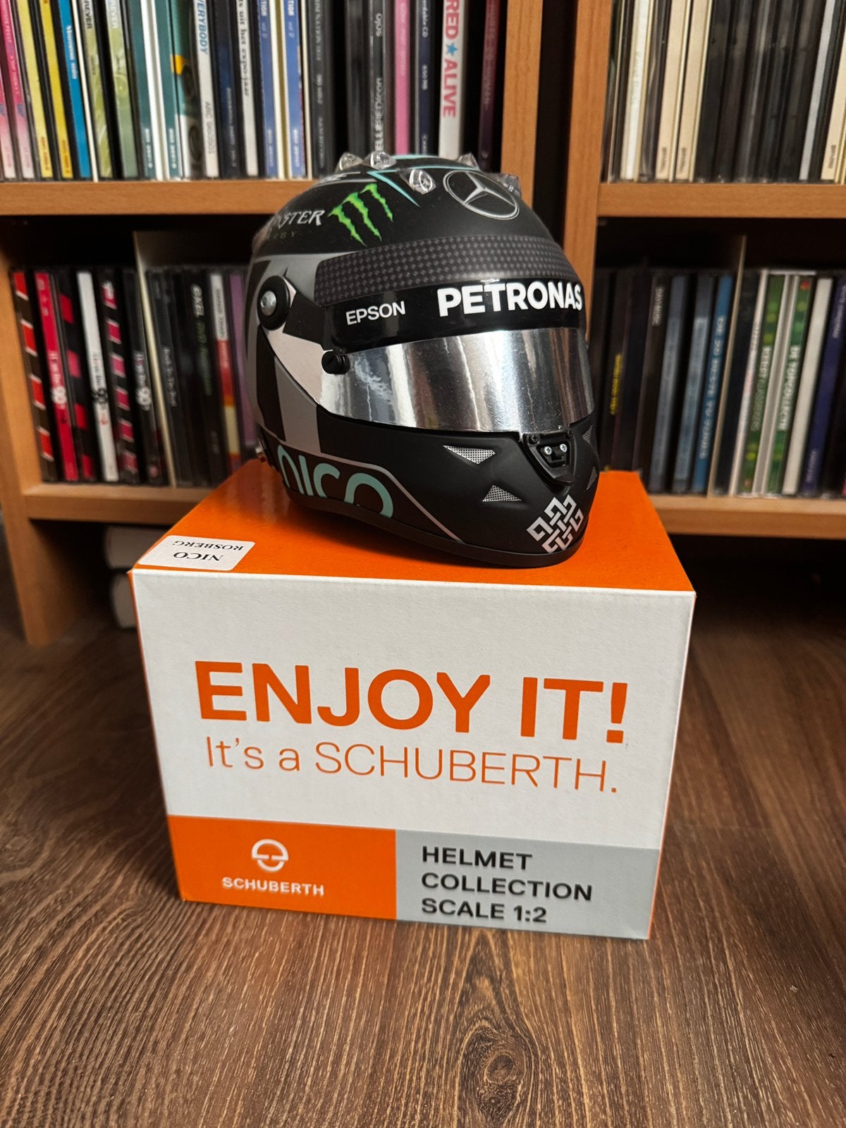 Casque Nico Rosberg 2016 du Championnat de F1 Année 1/2, Enlèvement ou Envoi, Comme neuf, ForTwo