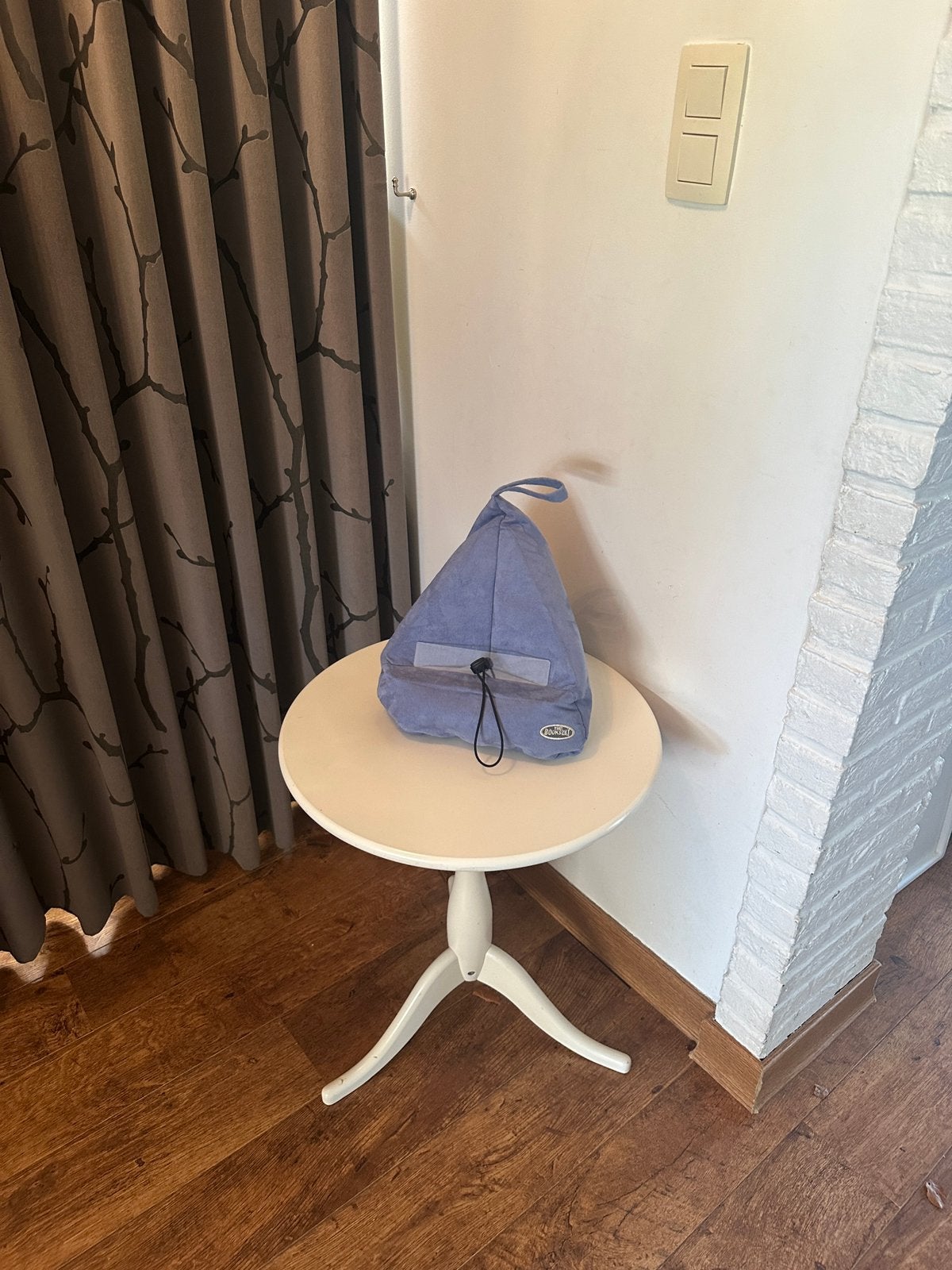 THE BOOKSEAT BOEKENSTANDAARD EN TABLETSTANDAARD BLAUW Nieuw, Ophalen, Nieuw
