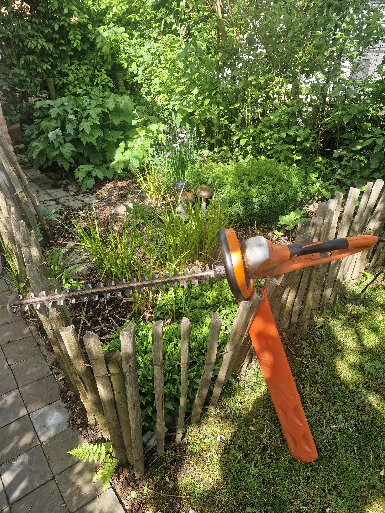 stihl heggenschaar SHE 71voor onderdelen, Ophalen, Gebruikt, Elektrisch, Stilh