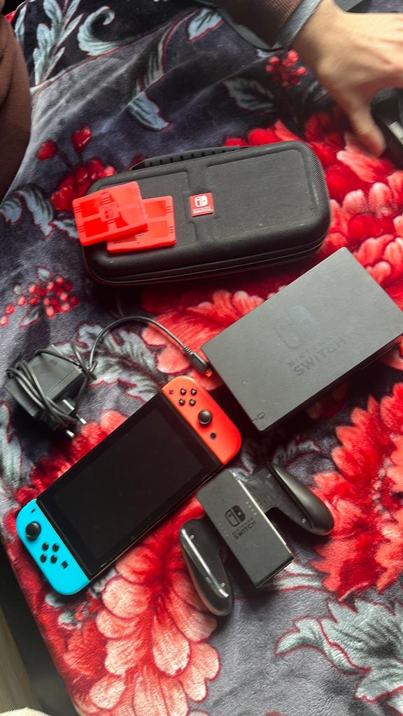 Nintendo Switch-pakket (HS maar voor onderdelen), Games en Spelcomputers, Spelcomputers | Nintendo Switch, Niet werkend, Switch Original