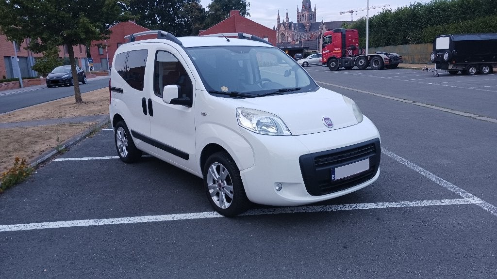 Fiat Qubo diesel, Voorwielaandrijving, 750 kg, 4 cilinders, Schuifdeur