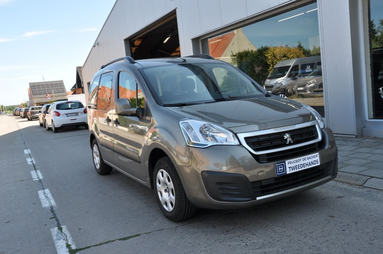Peugeot Partner Tepee Active (année de construction 2016), Autos, Achat, Euro 6, Entreprise, 72 kW