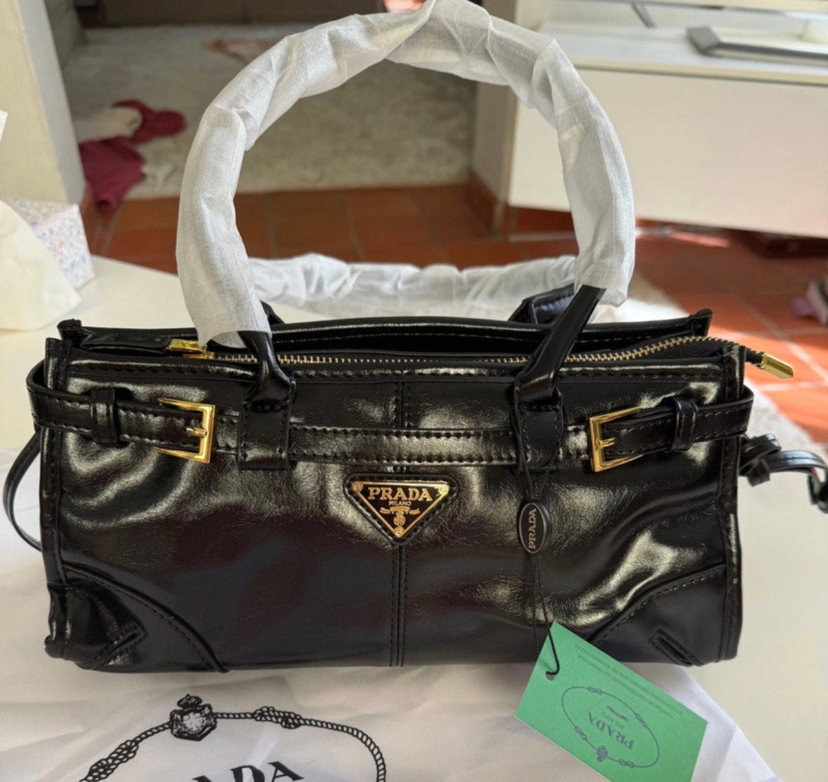 Replica Prada Zwarte  Handtas met hoge kwaliteit., Bijoux, Sacs & Beauté, Enlèvement ou Envoi, Neuf, Noir, Sac à main