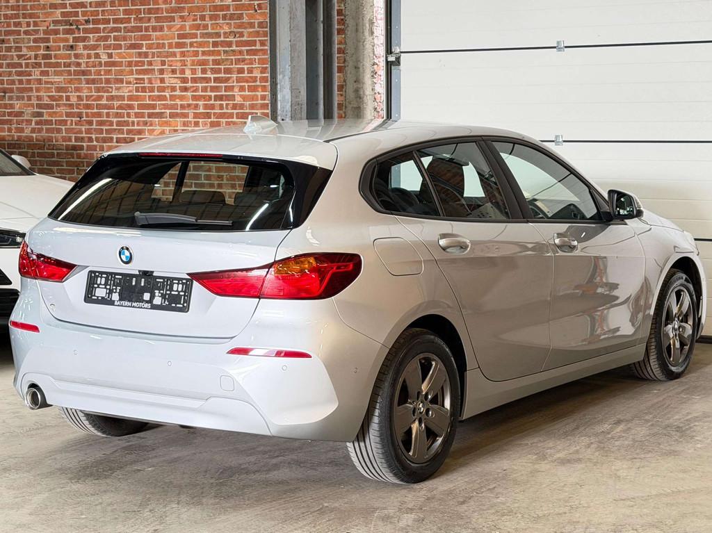 BMW 116 d Navi CarPlay Camera Keyless Go Garantie, Autos, BMW, Argent ou Gris, Achat, Entreprise, Noir