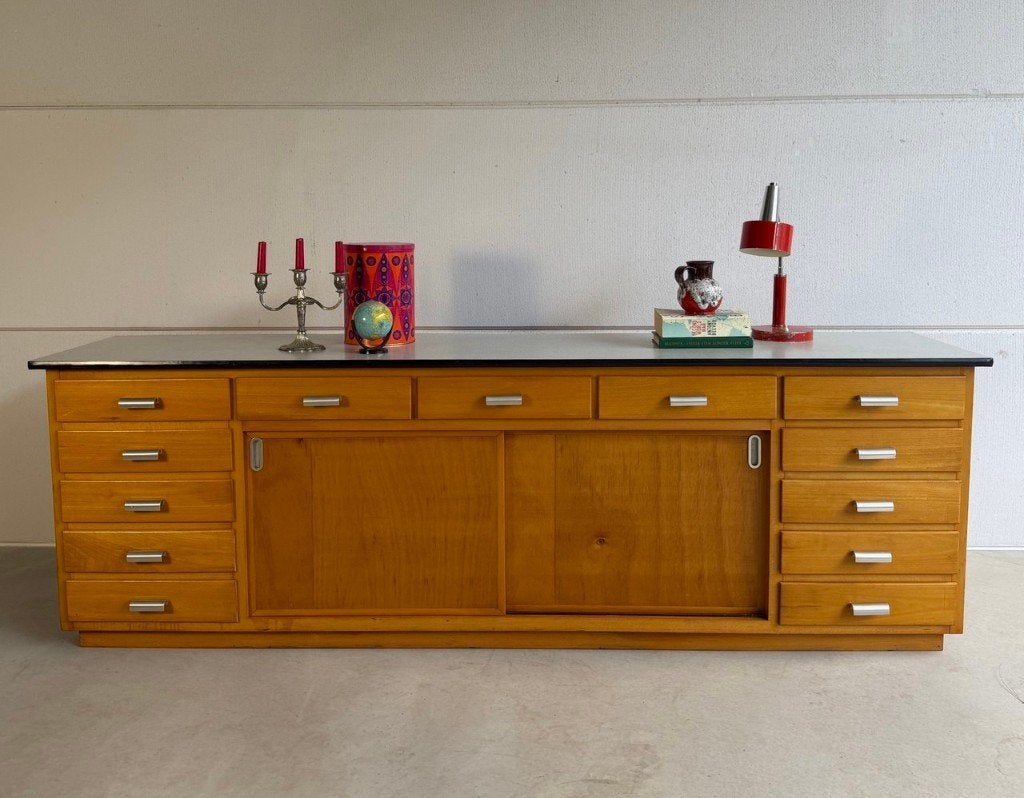 Industrieel vintage dressoir schoolkast, Ophalen