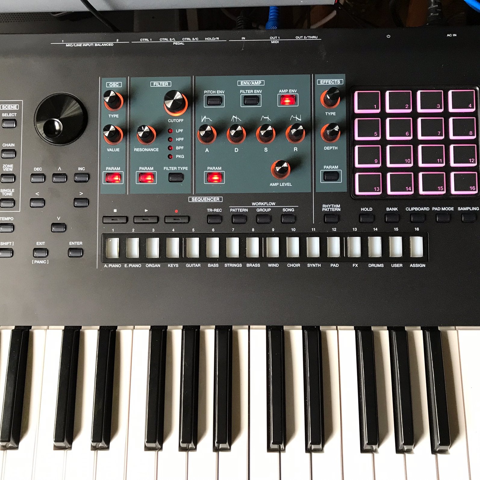 FANTOM 6 EX+ÉNORME BANQUE + ??? ECHANGE/VENTE, Musique & Instruments, Synthétiseurs, Comme neuf, Enlèvement